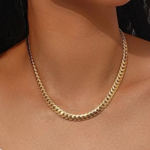 Jewelry - NEW 18K 💛 GOLD FLAT CUBAN CHUNKY CHAIN NECKLACE